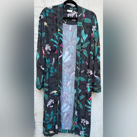 ANNA GLOVER x H&M Printed Crepe Kimono - Picture 3 of 5